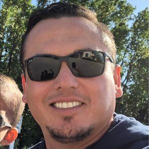 Meet your Posher, Juan